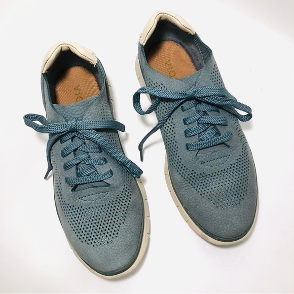 Vionic Joey Mesh Sneakers - Picture 3 of 10